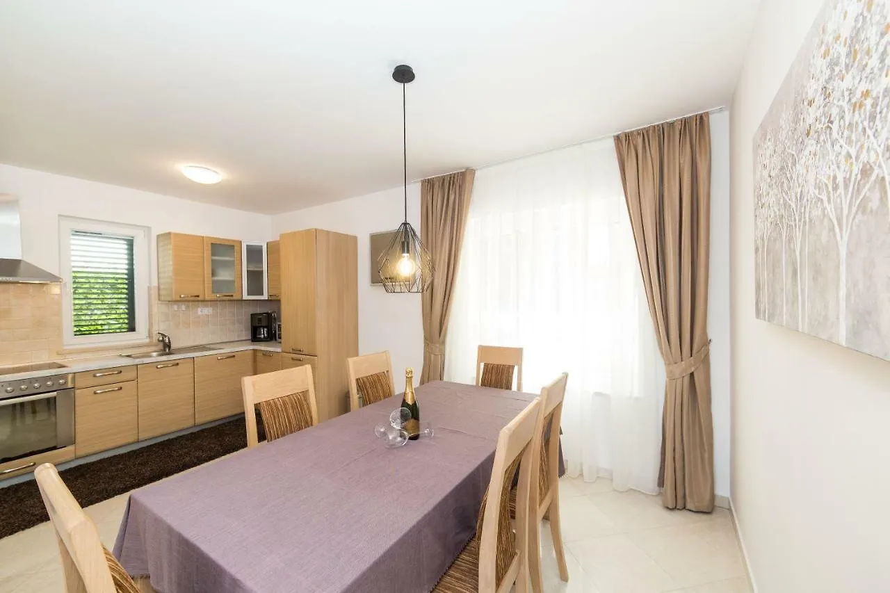 Villa Calluna Trogir Kroatië